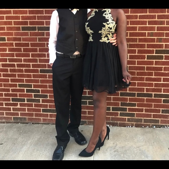 Gold and black dress - Picture 4 of 4